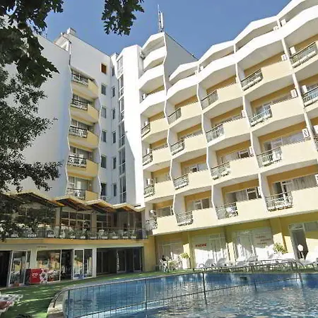Alen Mak 7 2* Golden Sands