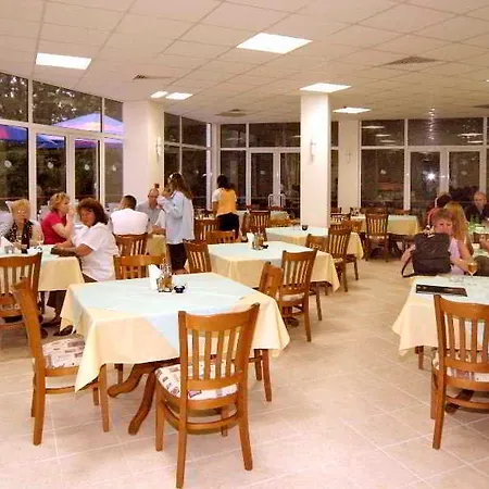 Alen Mak 7 2* Golden Sands