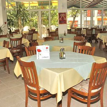 Hotell Alen Mak 7 2*